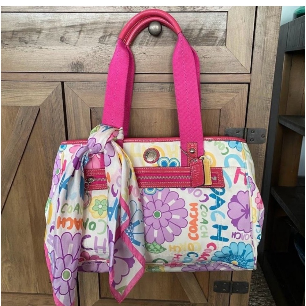 Coach Graffiti Floral Daisy Tote Handbag with Matching Scarf
